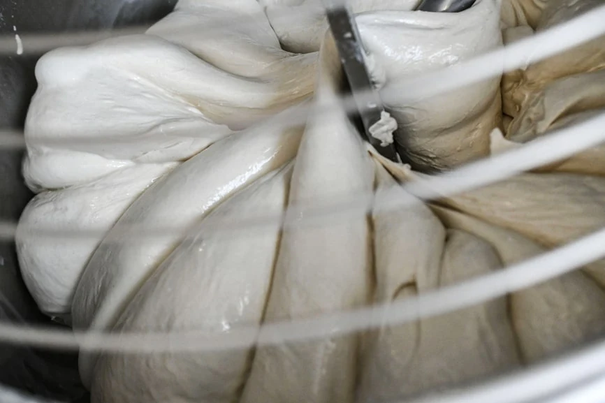 Pâte à haute hydratation enroulée autour de la spirale